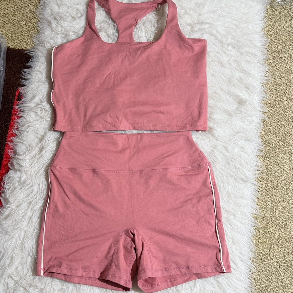 Set Active x PARKE Matching Set XL / XXL PINK FORMCLOUD Sports Bra Mini Shorts